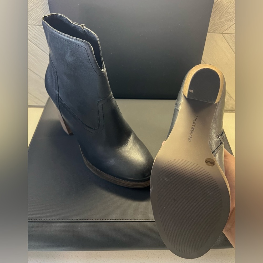 Lucky Brand Booties NWOT